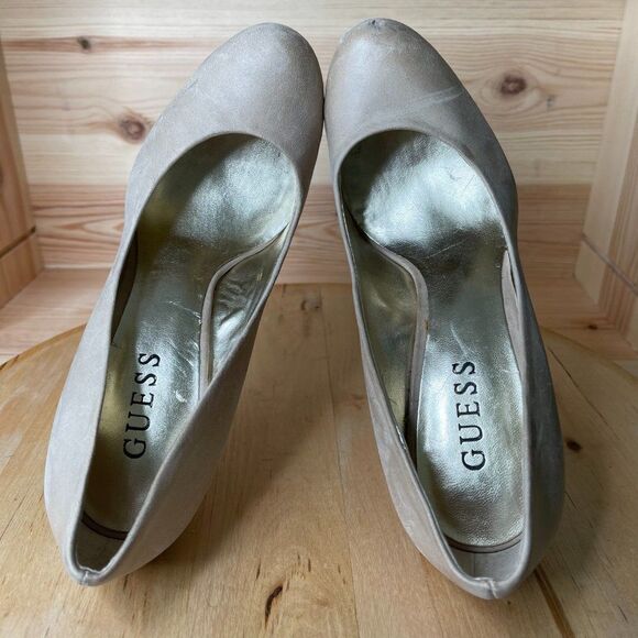 Wm Guess Gray Closed Toe Slip On Pumps Heels US 7M - Picture 5 of 7